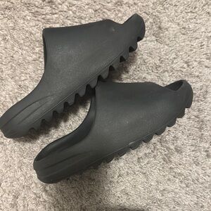 Yeezy Slides